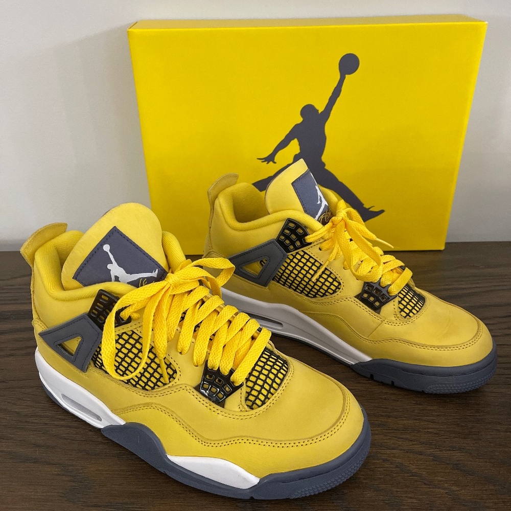 Air Jordan’s womens 7 1/2